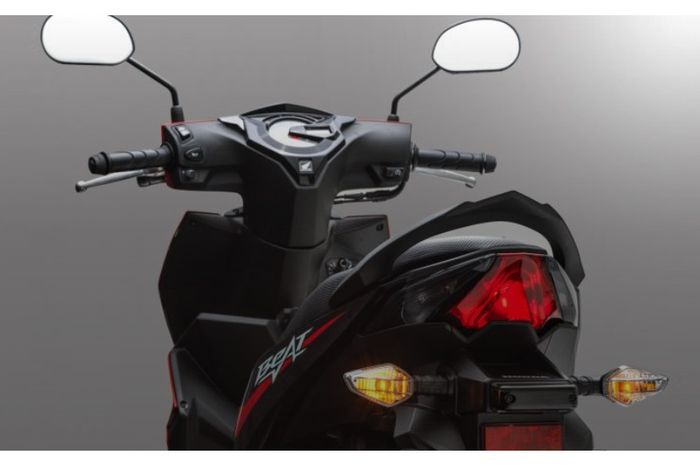 Scoopy Prestige White